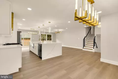 Entry Way - 2329 Blue Valley Dr, Silver Spring, MD 20904 photo 3 of 4