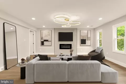 Living - 2329 Blue Valley Dr, Silver Spring, MD 20904 photo 1 of 4