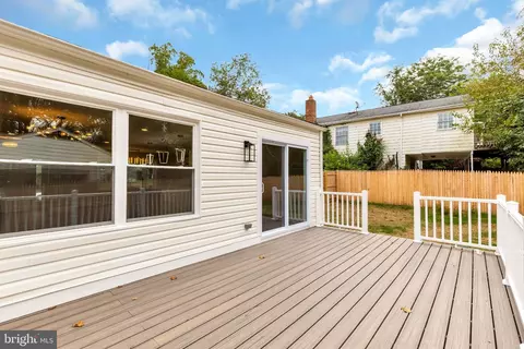 2329 Blue Valley Dr, Silver Spring, MD 20904 photo 6