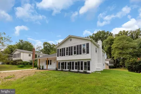 2329 Blue Valley Dr, Silver Spring, MD 20904 photo 2