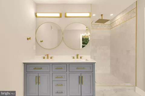 Bath - 2329 Blue Valley Dr, Silver Spring, MD 20904 photo 4 of 6
