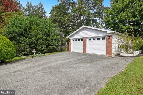 Exterior - 307 Indian Spring Dr, Silver Spring, MD 20901 photo 10 of 10