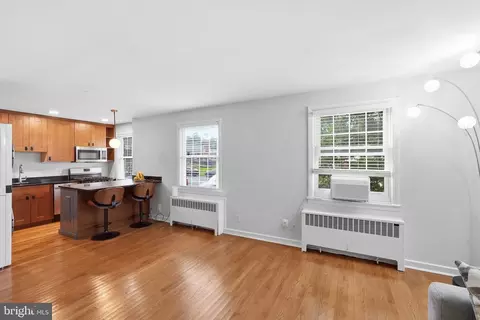 Living - 2316 Colston Dr #101, Silver Spring, MD 20910 photo 4 of 4