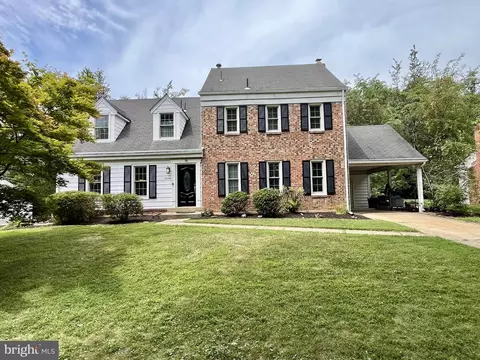 13 Pitt Ct, Rockville, MD 20850