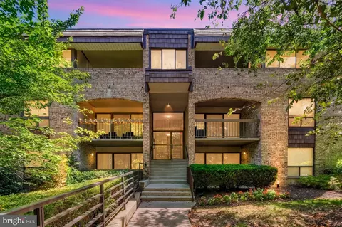 433 Christopher Ave #87, Gaithersburg, MD 20879