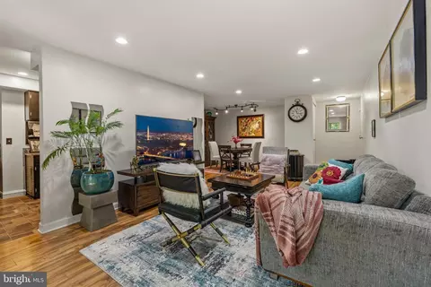 433 Christopher Ave #87, Gaithersburg, MD 20879