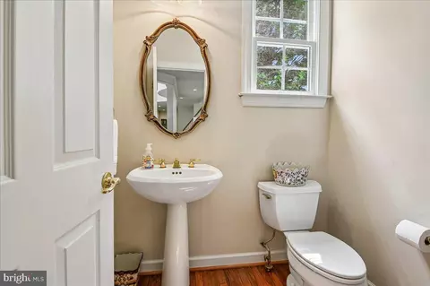 Bath - 16510 Harbour Town Dr, Ashton, MD 20861 photo 1 of 5