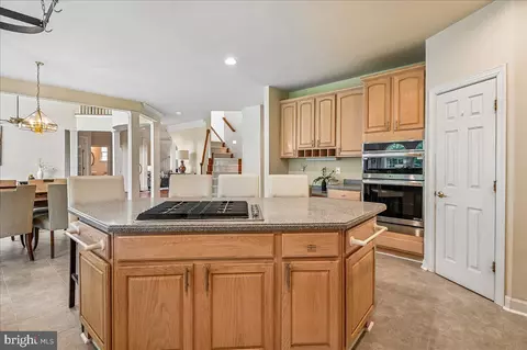 Kitchen - 16510 Harbour Town Dr, Ashton, MD 20861 photo 4 of 6