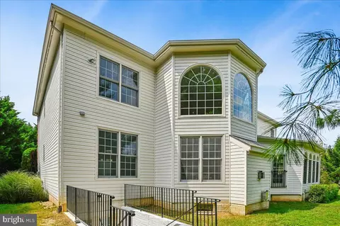 Exterior - 16510 Harbour Town Dr, Ashton, MD 20861 photo 9 of 13