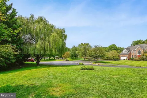 Exterior - 16510 Harbour Town Dr, Ashton, MD 20861 photo 5 of 13