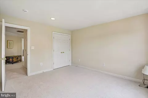 Bedroom - 16510 Harbour Town Dr, Ashton, MD 20861 photo 5 of 19