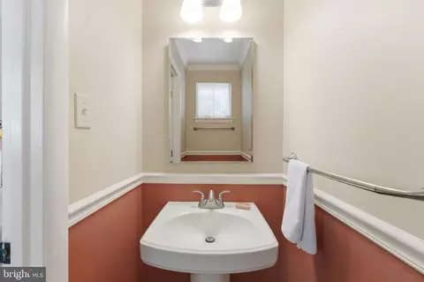 Entry Way - 11408 Gilsan St, Silver Spring, MD 20902 photo 7 of 8
