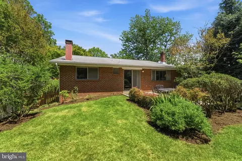 Exterior - 11408 Gilsan St, Silver Spring, MD 20902 photo 4 of 11