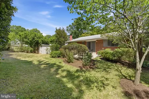 Exterior - 11408 Gilsan St, Silver Spring, MD 20902 photo 6 of 11