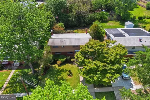 View/Area - 11408 Gilsan St, Silver Spring, MD 20902 photo 1 of 2