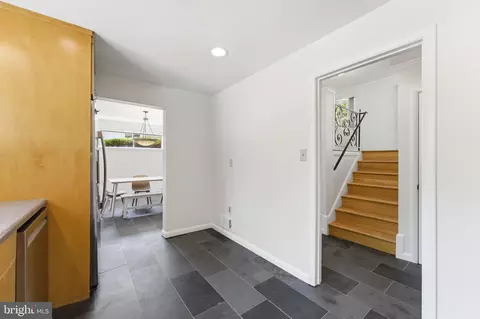 Entry Way - 11408 Gilsan St, Silver Spring, MD 20902 photo 3 of 8