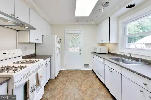 Kitchen - 3951 Wendy Ln, Silver Spring, MD 20906 photo 1 of 2