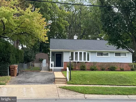 1610 Burris Rd, Rockville, MD 20851