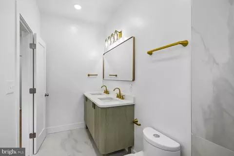 Bath - 9910 Lorain Ave, Silver Spring, MD 20901 photo 4 of 6