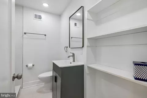 Bath - 9910 Lorain Ave, Silver Spring, MD 20901 photo 1 of 6