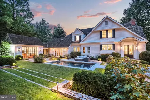 5904 Bradley Blvd, Bethesda, MD 20814