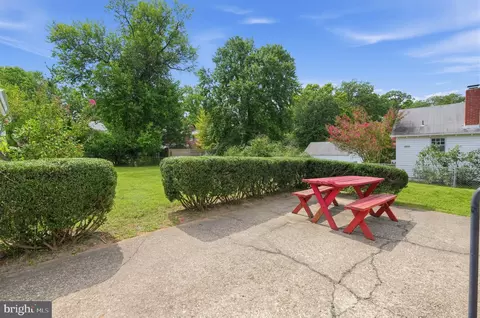 Exterior - 728 Dennis Ave, Silver Spring, MD 20901 photo 5 of 11