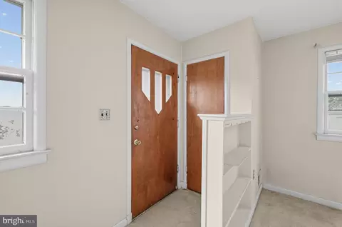 Entry Way - 728 Dennis Ave, Silver Spring, MD 20901 photo 1 of 1