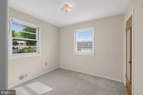 Bedroom - 728 Dennis Ave, Silver Spring, MD 20901 photo 1 of 3
