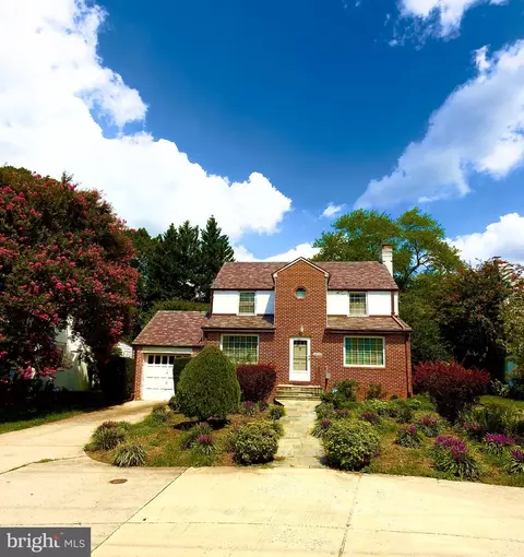 4629 River Rd, Bethesda, MD 20816