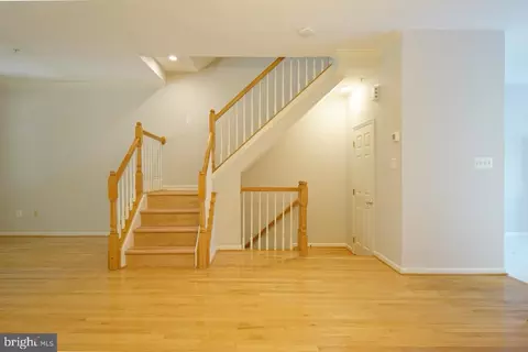 Living - 9423 Fields Rd, Gaithersburg, MD 20878 photo 9 of 11