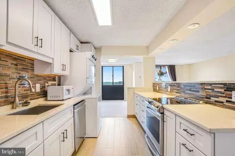 7420 Westlake Ter #1206, Bethesda, MD 20817