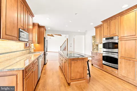 Kitchen - 318 Duxbury Rd, Silver Spring, MD 20905 photo 3 of 4