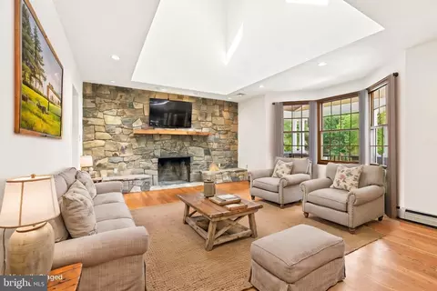 Living - 318 Duxbury Rd, Silver Spring, MD 20905 photo 1 of 12