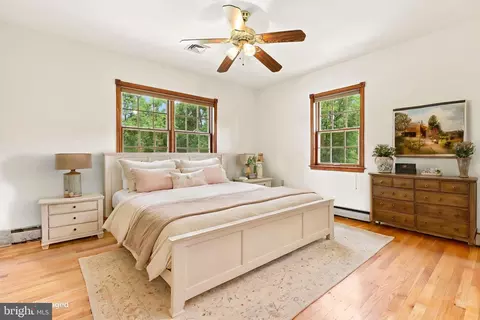 Bedroom - 318 Duxbury Rd, Silver Spring, MD 20905 photo 4 of 12