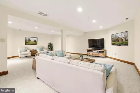 Living - 318 Duxbury Rd, Silver Spring, MD 20905 photo 12 of 12