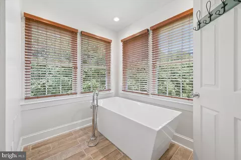 Bath - 13426 Rippling Brook Dr, Silver Spring, MD 20906 photo 4 of 6