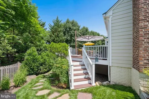 Exterior - 13426 Rippling Brook Dr, Silver Spring, MD 20906 photo 15 of 16