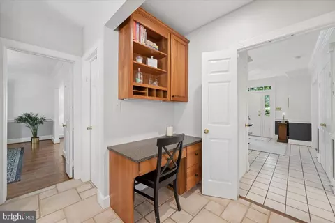 Entry Way - 13426 Rippling Brook Dr, Silver Spring, MD 20906 photo 3 of 9