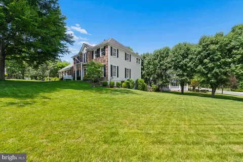 Exterior - 13426 Rippling Brook Dr, Silver Spring, MD 20906 photo 3 of 16