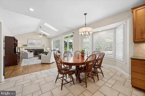 Dining - 13426 Rippling Brook Dr, Silver Spring, MD 20906 photo 4 of 4