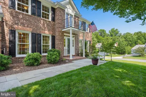 Exterior - 13426 Rippling Brook Dr, Silver Spring, MD 20906 photo 4 of 16
