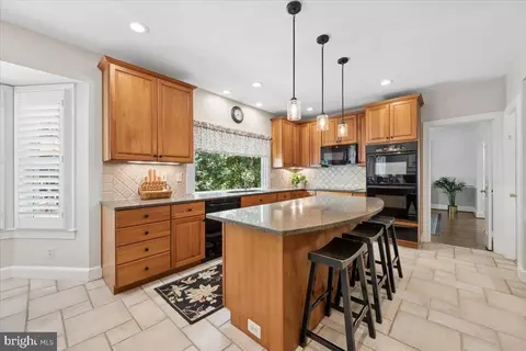 Kitchen - 13426 Rippling Brook Dr, Silver Spring, MD 20906 photo 3 of 6