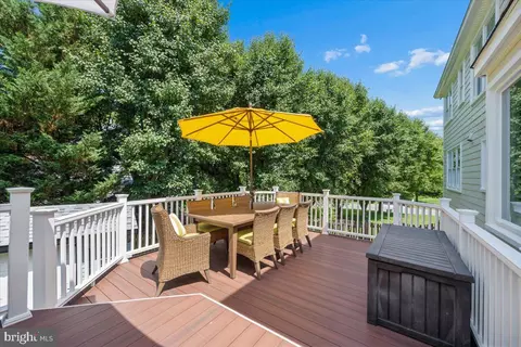 Exterior - 13426 Rippling Brook Dr, Silver Spring, MD 20906 photo 12 of 16