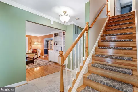 Entry Way - 229 Windridge Acres Ct, Silver Spring, MD 20905 photo 3 of 9