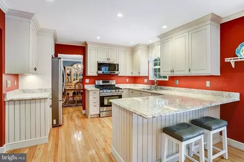Kitchen - 229 Windridge Acres Ct, Silver Spring, MD 20905 photo 2 of 8
