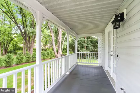 Exterior - 229 Windridge Acres Ct, Silver Spring, MD 20905 photo 7 of 20