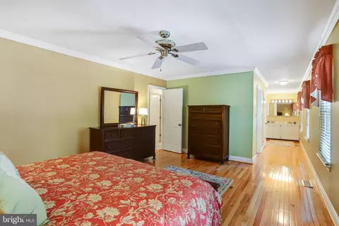 Bedroom - 229 Windridge Acres Ct, Silver Spring, MD 20905 photo 4 of 8