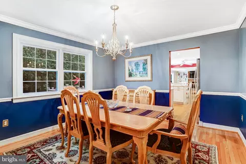 Dining - 229 Windridge Acres Ct, Silver Spring, MD 20905 photo 4 of 6