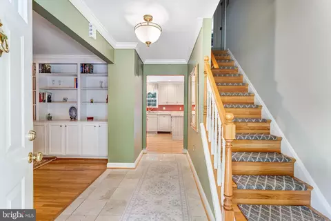 Entry Way - 229 Windridge Acres Ct, Silver Spring, MD 20905 photo 6 of 9