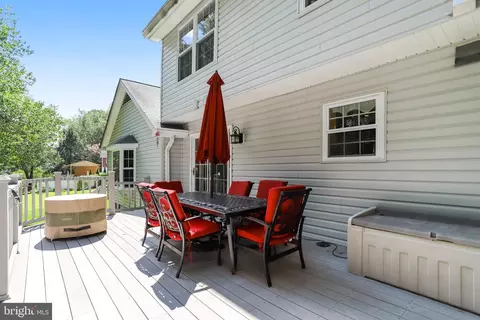 Exterior - 229 Windridge Acres Ct, Silver Spring, MD 20905 photo 18 of 20